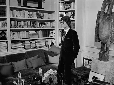 yves saint laurent scandicci via delle fonti azienda|Yves Saint Laurent inaugura un grande atelier per la pelletteria a .